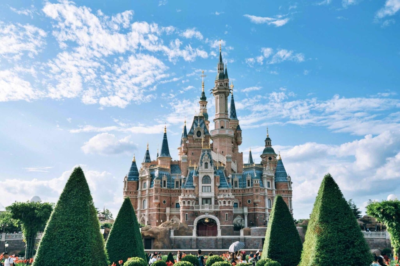 First Time Visitor Guide to Shanghai Disneyland (2026) | Your Disney