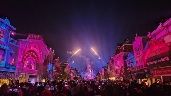 Hkdl Momentous Party In The Night Sky