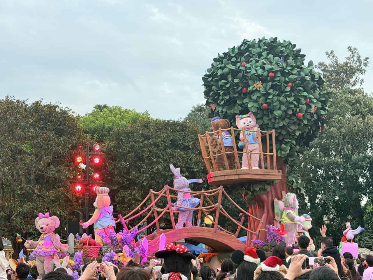 Hkdl Parade Duffy | Hong Kong Disneyland With Kids: Family Guide To Rides, Height Limits &Amp; Day Plans (2026) Hkdl Parade Duffy | Your Disney