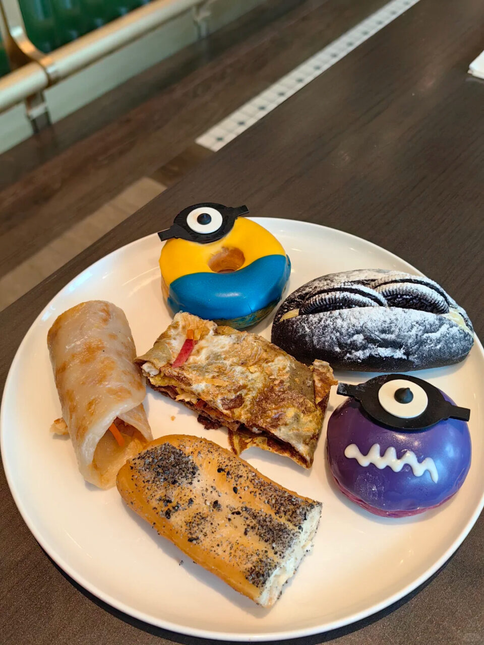 Nuo Resort Hotel Dining 1 | Universal Studios Beijing Hotel Guide (2026) Nuo Resort Hotel Dining 1 | Your Disney