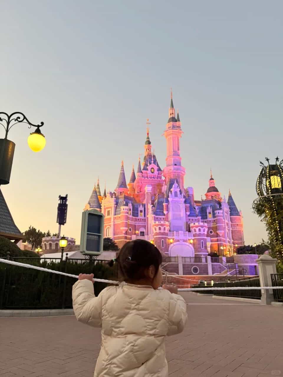 Shdl Castle Dawn | Shanghai Disneyland With Kids: Family Guide To Rides, Height Limits &Amp; Day Plans (2026) Shdl Castle Dawn | Your Disney