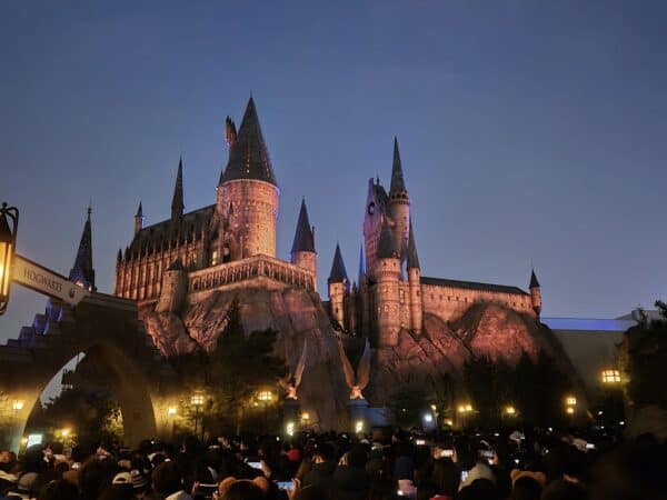 Ubj Nighttime Magic At Hogwarts Castle | Best Universal Studios Beijing Shows &Amp;Amp; Characters Guide (2026) Universal Studios Beijing Nighttime Magic At Hogwarts Castle