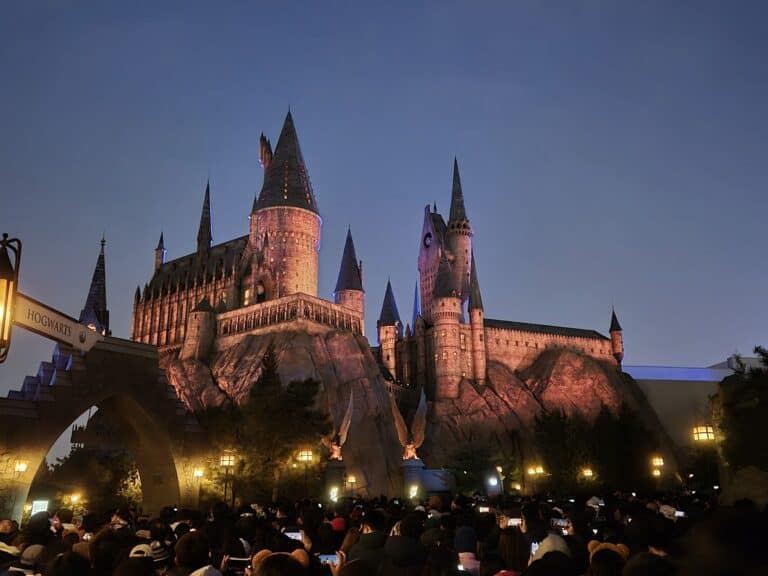Ubj Nighttime Magic At Hogwarts Castle | Best Universal Studios Beijing Shows &Amp; Entertainment Guide (2026) Universal Studios Beijing Nighttime Magic At Hogwarts Castle