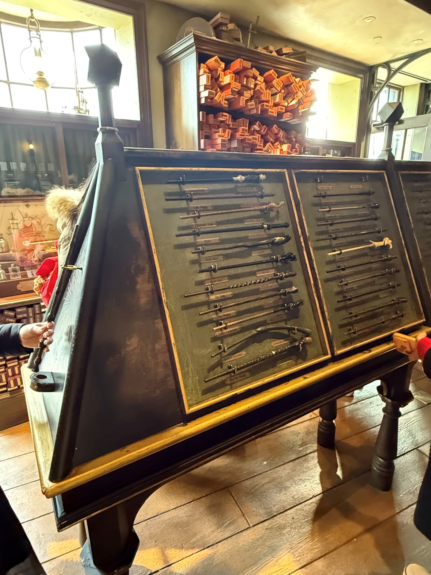 Ubj Ollivanders | Best Universal Studios Beijing Shows &Amp; Characters Guide (2026) Ubj Ollivanders | Your Disney