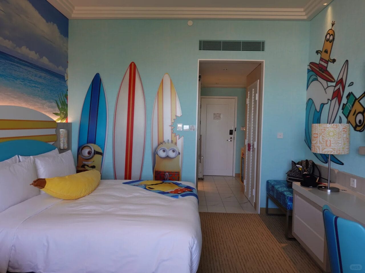 Universal Studios Grand Hotel Room | Universal Studios Beijing Hotel Guide (2026) Universal Studios Grand Hotel Room | Your Disney