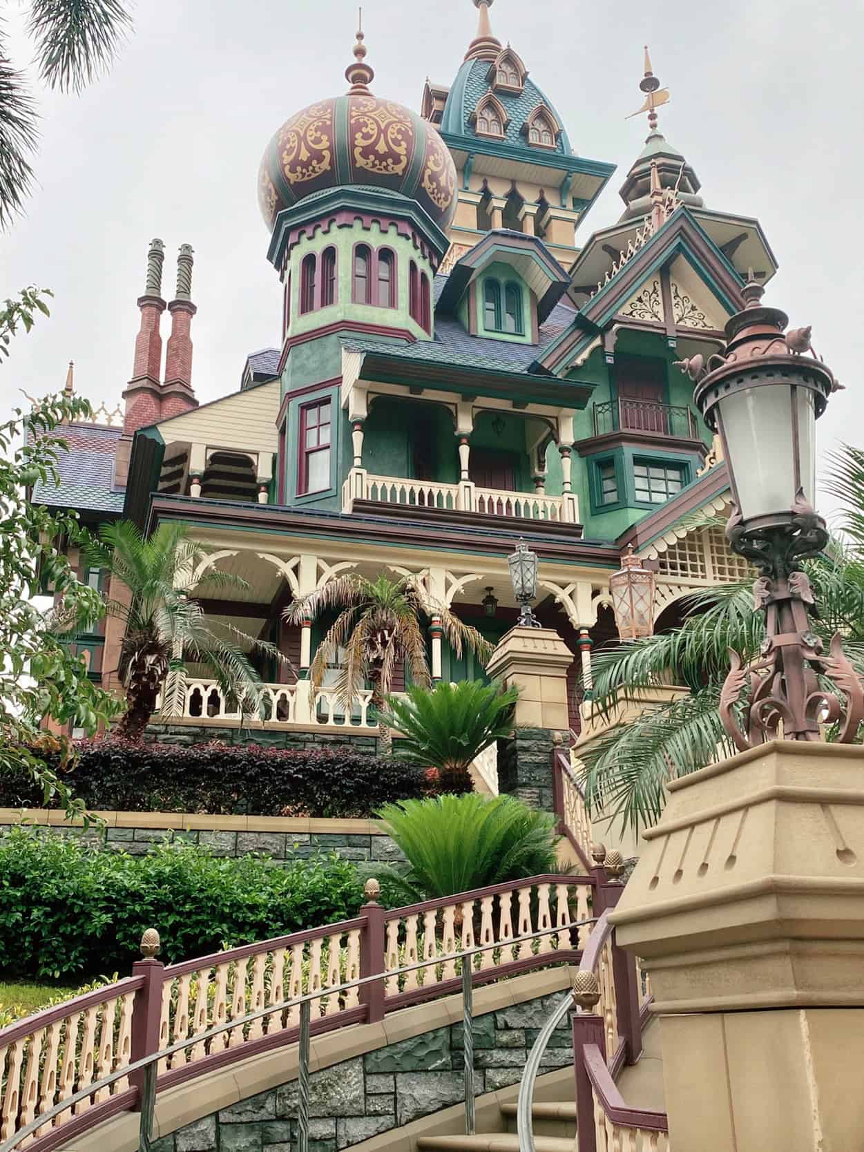 Hkdl Mystic Manor | 12 Tips For Hong Kong Disneyland: What You Need To Know Before You Go Hkdl Mystic Manor | Your Disney