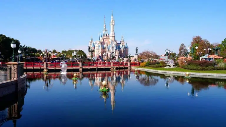 Shd Castle Lake | Your Disney