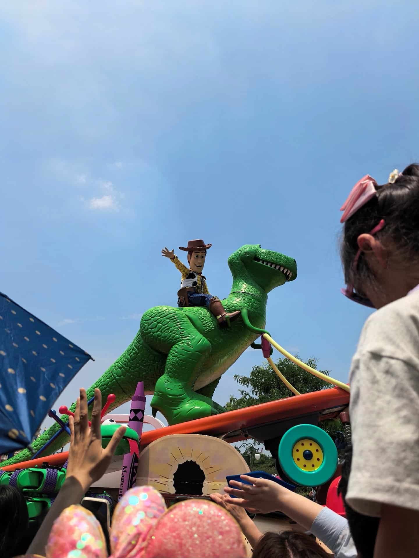 Shd Parade Woody | 12 Tips For Shanghai Disneyland: What You Need To Know Before You Go Shd Parade Woody | Your Disney