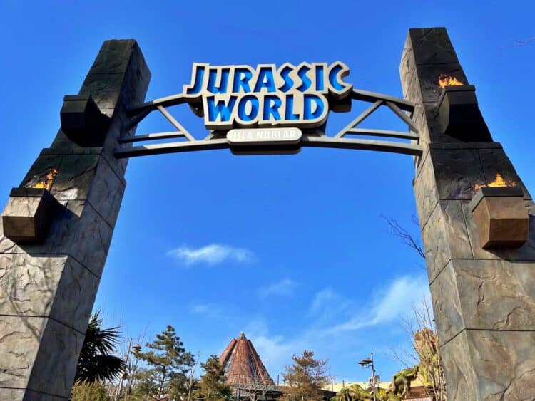Universal Studios Beijing Park & CityWalk Guide (2026) | Your Disney
